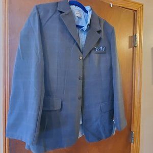 Boys size 18 4 piece suit
